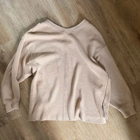 Arie Sweater-Light brown/tan! - Picture 3 of 3